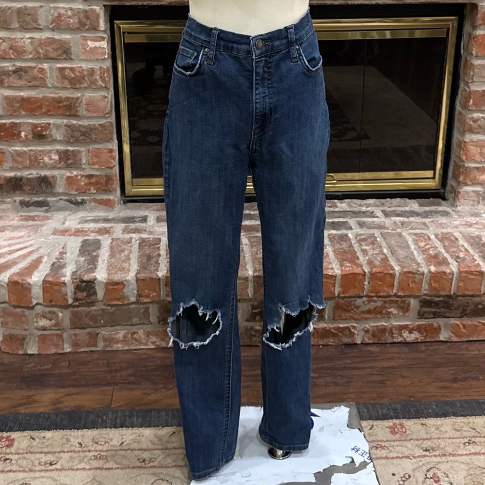 Free People sz 31 Distressed Women's High Rise Skinny Jeans /Excellent condition